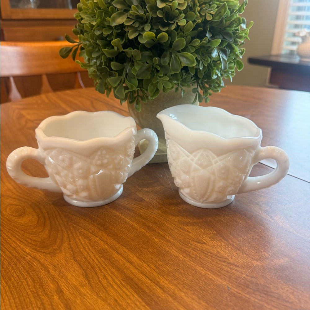 Vintage Unmarked Milk Glass Creamer & Sugar Bowl Set Cottagecore Farmhouse Decor